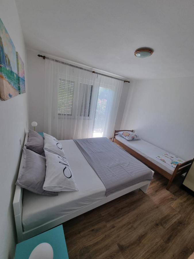 Apartman Frketic Zaboric Exterior photo